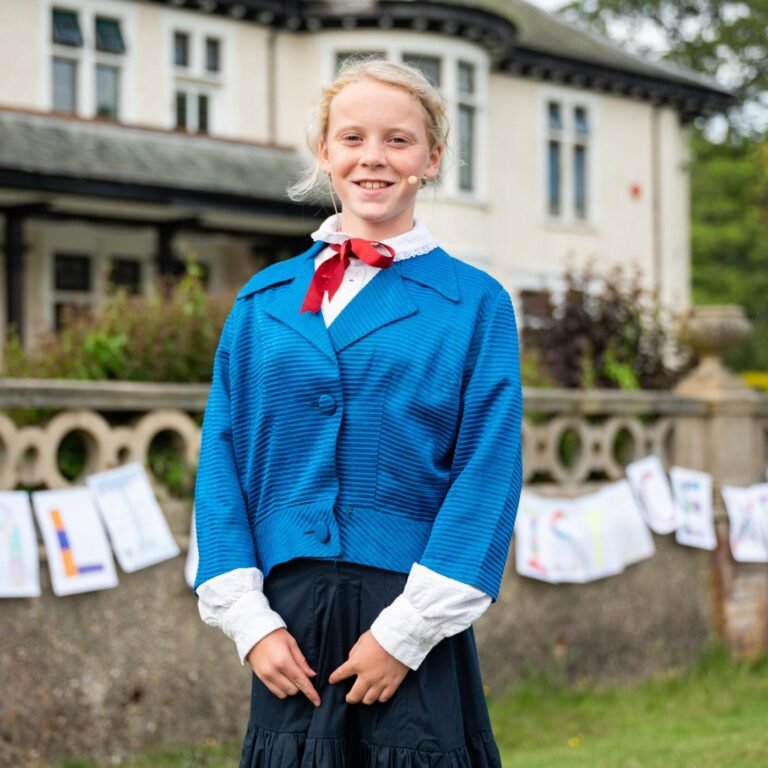 2021.7.2.arts . Production.mary Poppins.todd .mary Outside Scaled